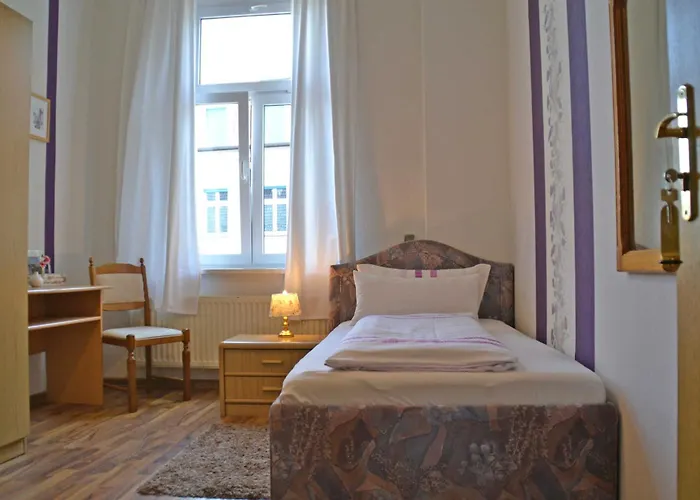 Zur Neisse بيت ضيافة غوين